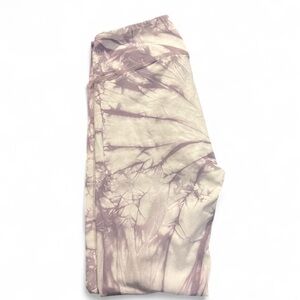Mono B Women’s Lavender and White Tie-Dye Leggings